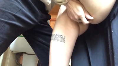 Шприц во училишната бања, вистински пенлив оргазам - мојот учител даде се од себе